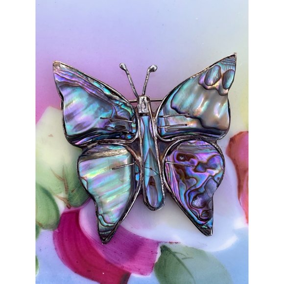 Vintage 1970s Mexico Alpaca Silver Abalone Shell Butterfly brooch. - Picture 7 of 7